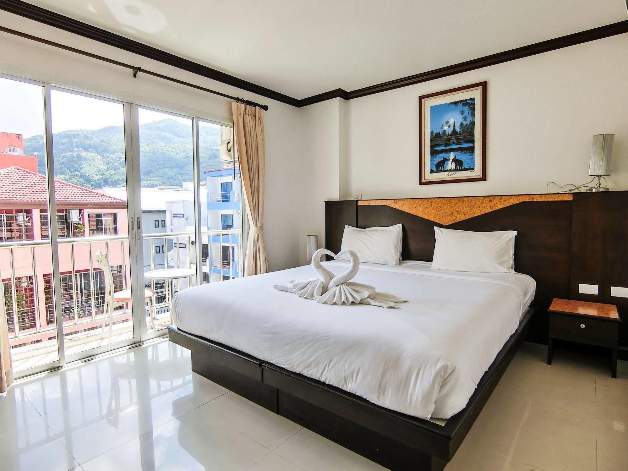 Hollywood Hotell