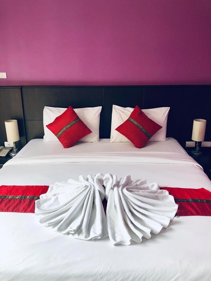Hollywood Hotell 3*
