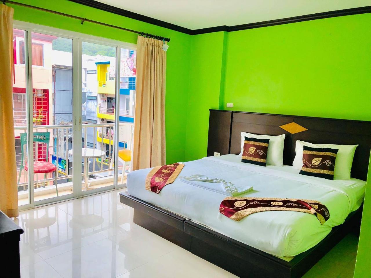Hollywood Hotell Patong