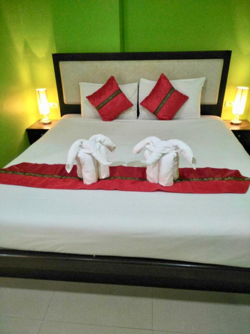 Hollywood Hotell 3*